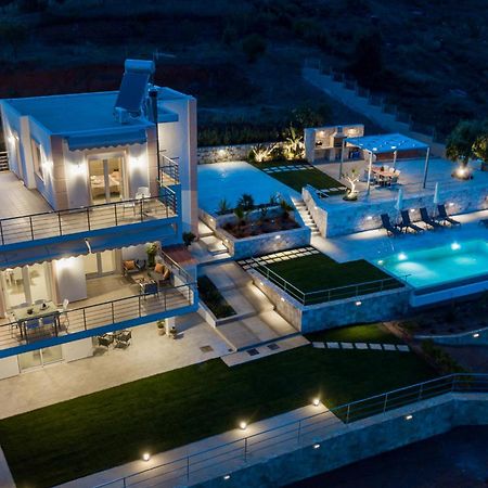 Villa Oasis Galatas  Exterior photo